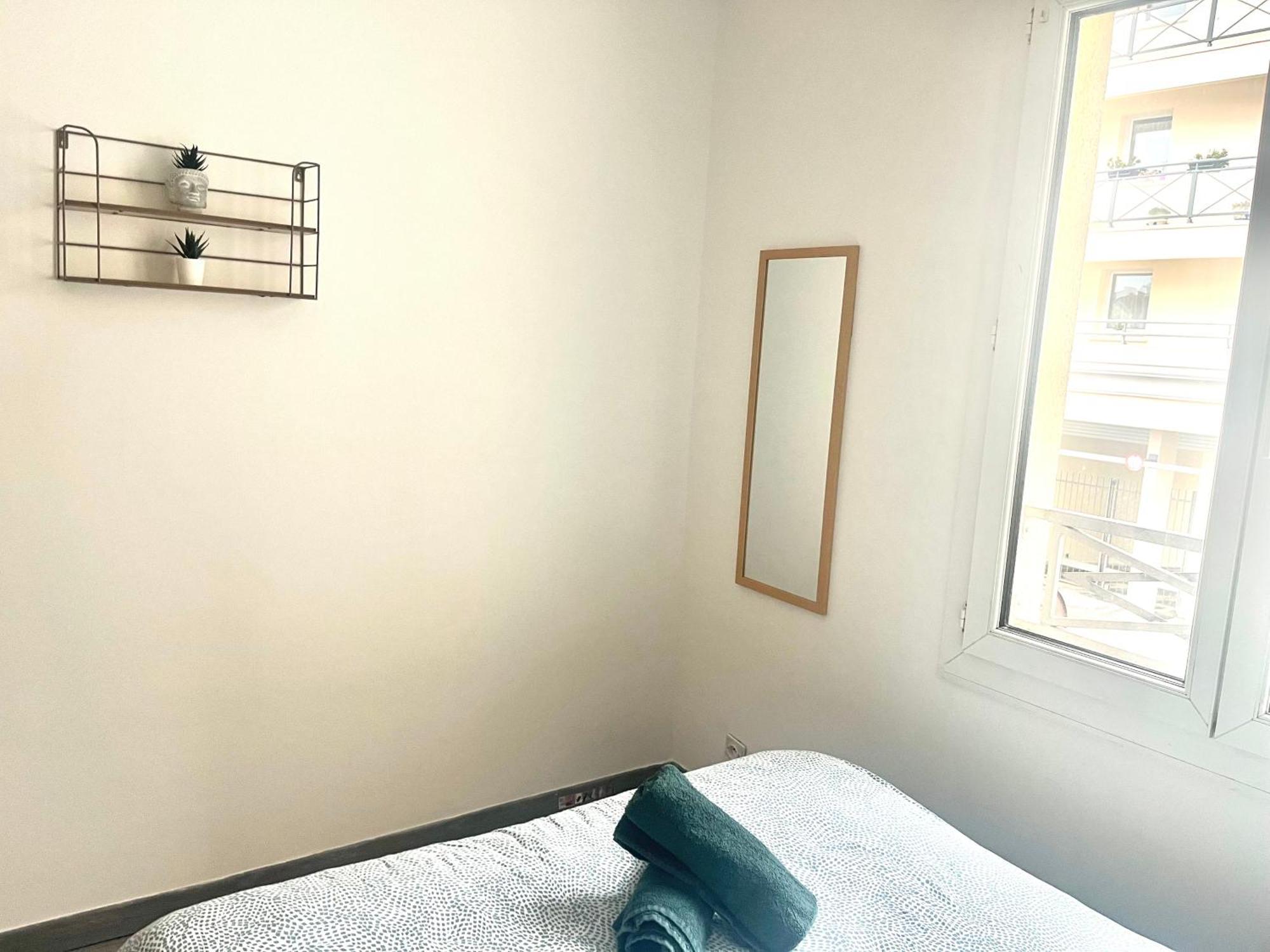 Studio -Sweethome - Paris-Disney - 3 Min Gare Bussy-Saint-Georges Buitenkant foto
